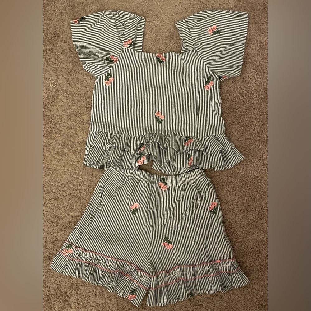NWOT- GIRLS Striped Floral Kids Matching Set